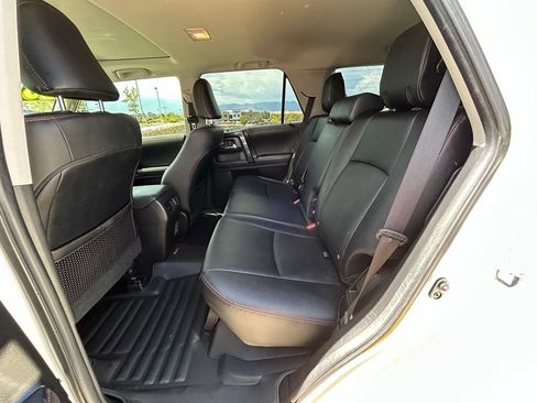 Used 2023 Toyota 4Runner TRD Off-Road Premium w/ Moonroof Package AWD/4WD image 28