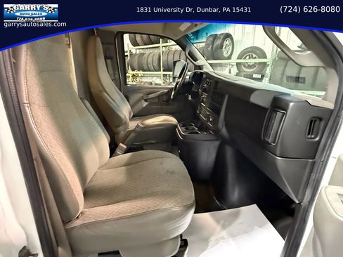 Used 2016 GMC Savana 3500 image 22