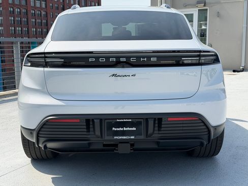 New 2026 Porsche Macan 4 Electric AWD/4WD image 6