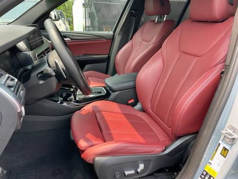 Used 2024 BMW X3 xDrive30i w/ Premium Package AWD/4WD image 6
