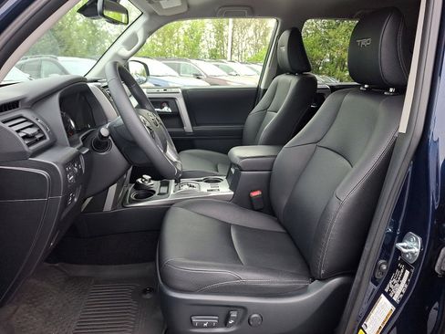Used 2022 Toyota 4Runner TRD Sport w/ Technology Package AWD/4WD image 13
