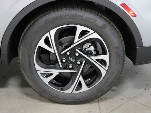 New 2026 Lincoln Nautilus Premier image 17