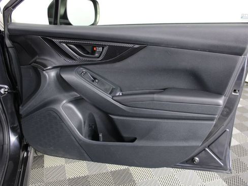 Used 2018 Subaru Crosstrek 2.0i AWD/4WD image 25