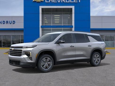 New 2026 Chevrolet Traverse LT w/ Driver Confidence Package AWD/4WD image 26