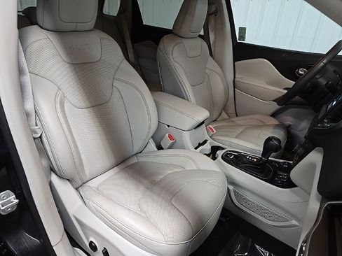 Used 2022 Jeep Cherokee Latitude Lux image 14