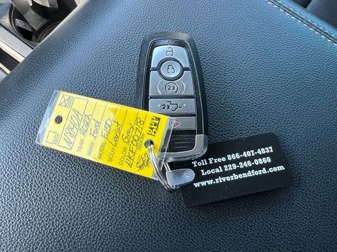 Used 2022 Ford F150 Lariat w/ Trailer Tow Package image 47