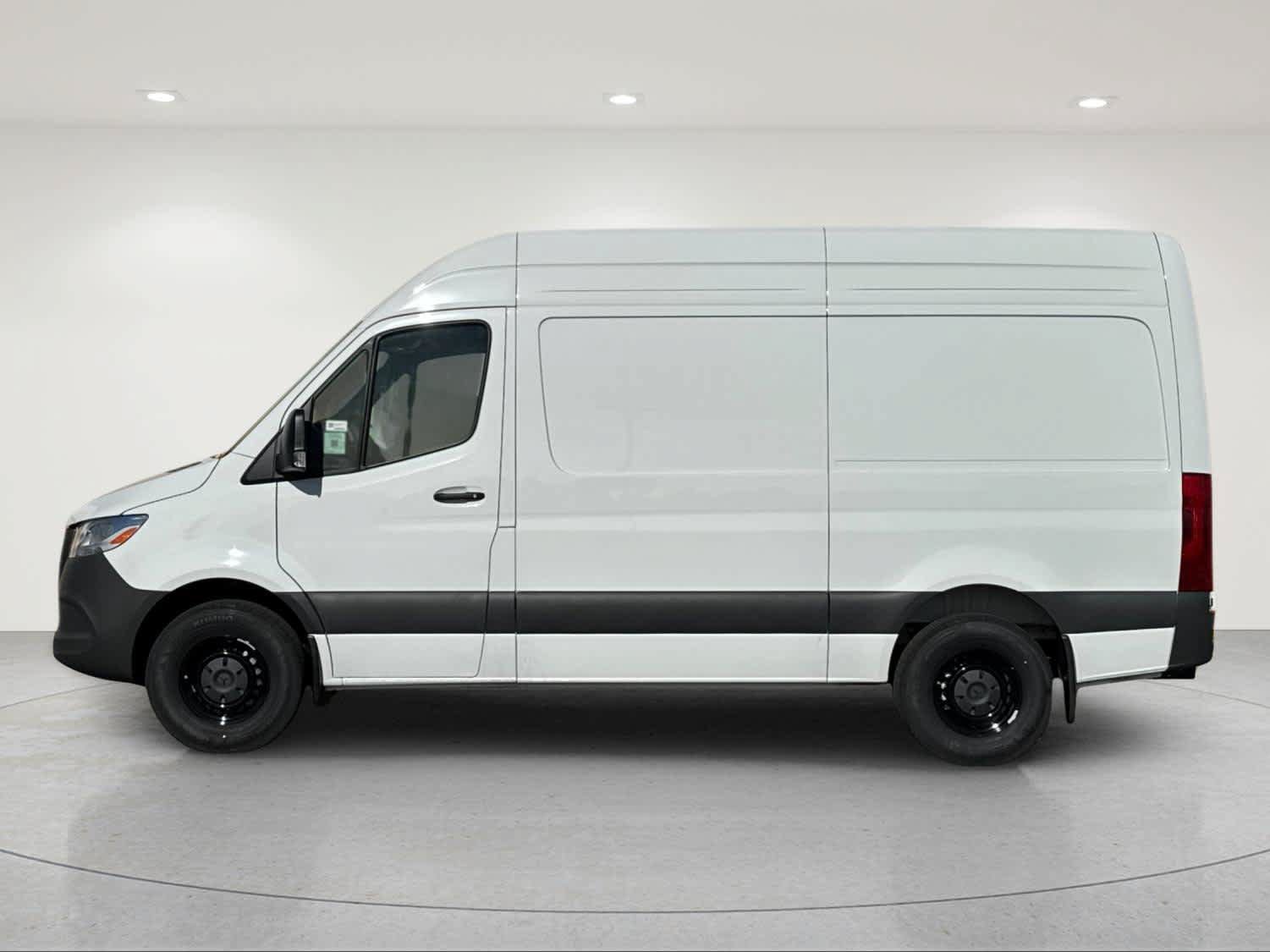 New 2027 Mercedes-Benz Sprinter 2500 image 3