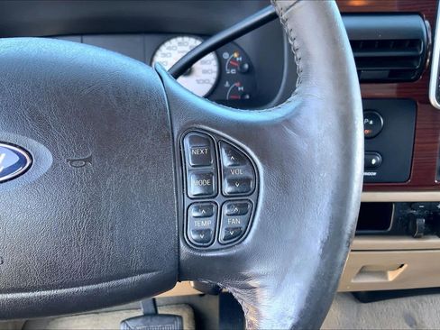 Used 2006 Ford F250 Lariat image 24