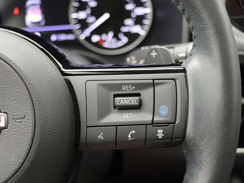 Used 2023 Nissan Rogue SL w/ SL Premium Package image 22