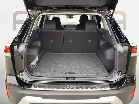 New 2026 Volkswagen Tiguan S image 10