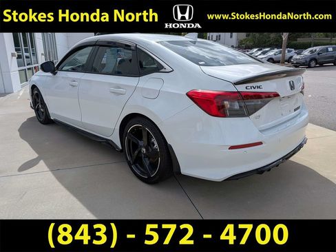 Certified 2024 Honda Civic Touring image 4