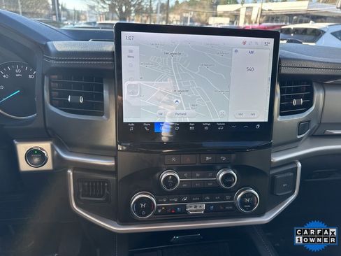 Used 2024 Ford Expedition XLT image 9