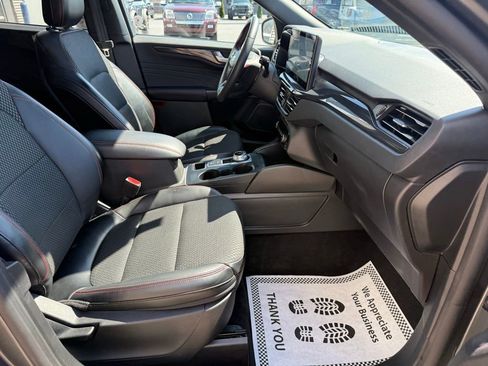 Used 2024 Ford Escape ST-Line w/ Tech Pack #1 image 11