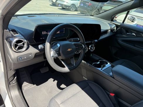 Used 2024 Chevrolet Blazer EV LT AWD/4WD image 26