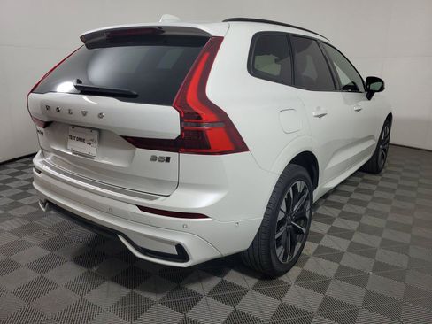 Used 2026 Volvo XC60 B5 Plus AWD/4WD image 6