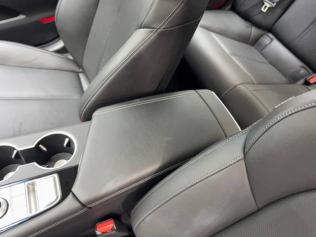 Used 2026 Genesis G70 2.5T RWD image 69