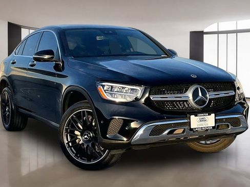 Used 2023 Mercedes-Benz GLC 300 4MATIC Coupe image 3