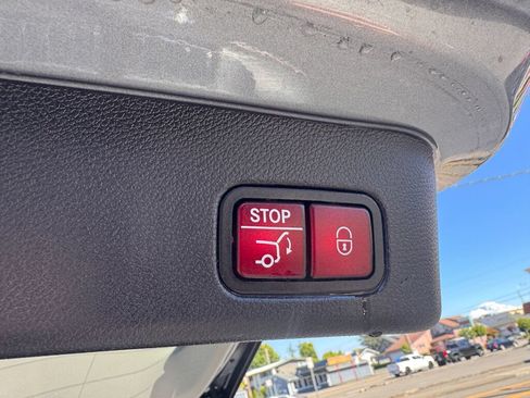Used 2015 Mercedes-Benz ML 350 4MATIC image 12