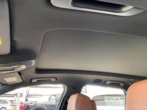 Used 2023 Audi Q5 e Premium Plus w/ Premium Plus Package image 31