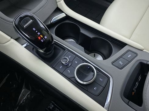 Certified 2023 Cadillac XT5 Premium Luxury image 7