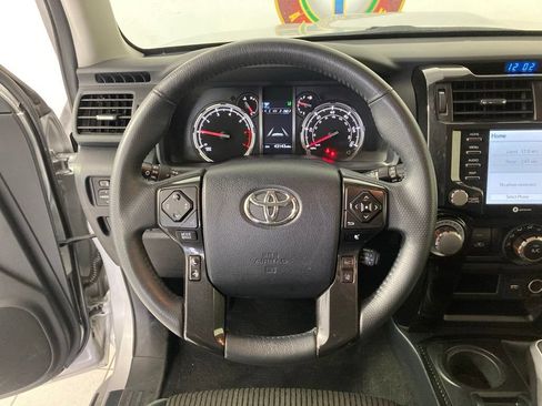 Used 2024 Toyota 4Runner TRD Off-Road AWD/4WD image 10