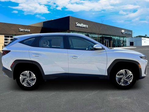 New 2026 Hyundai Tucson Blue SE AWD/4WD image 10
