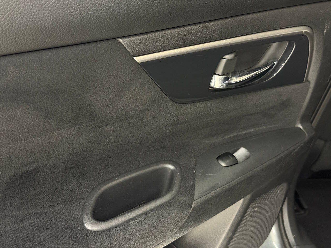 Used 2014 Nissan Altima 2.5 SV w/ Convenience Package FWD image 29