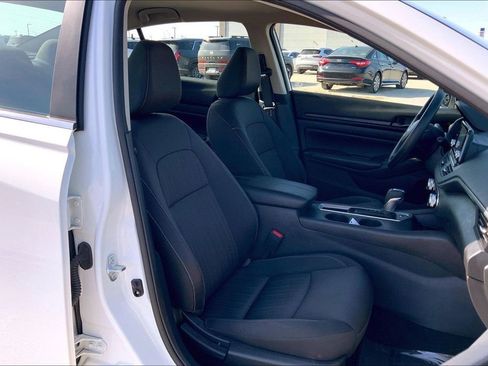 Used 2024 Nissan Altima 2.5 S image 21