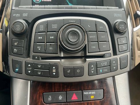 Used 2010 Buick LaCrosse CXS w/ Touring Package image 8