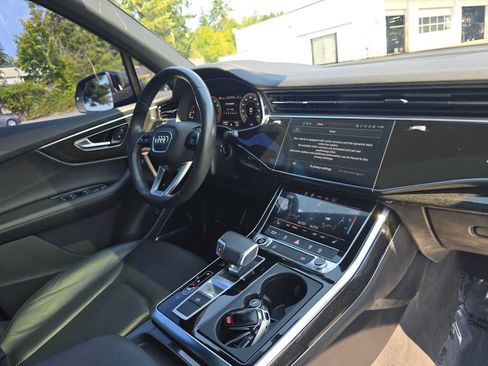 Used 2023 Audi Q7 2.0T Premium Plus w/ Premium Plus Package AWD/4WD image 10