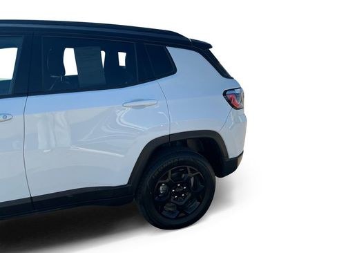 Used 2024 Jeep Compass Trailhawk image 23