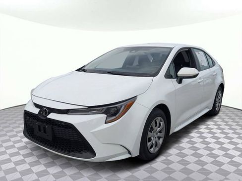 Used 2022 Toyota Corolla LE image 7