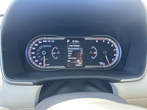 Used 2024 Hyundai Tucson SE image 16