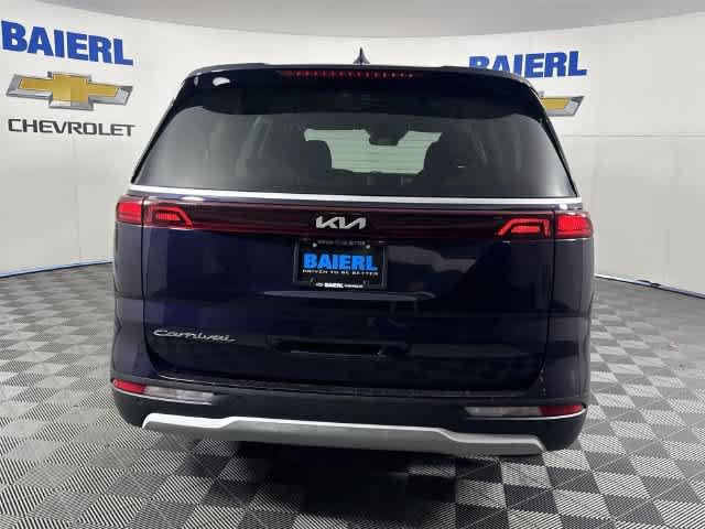 Used 2022 Kia Carnival LX FWD image 4