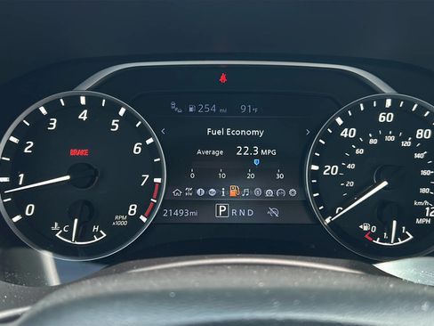 Used 2025 Nissan Frontier SV RWD image 10