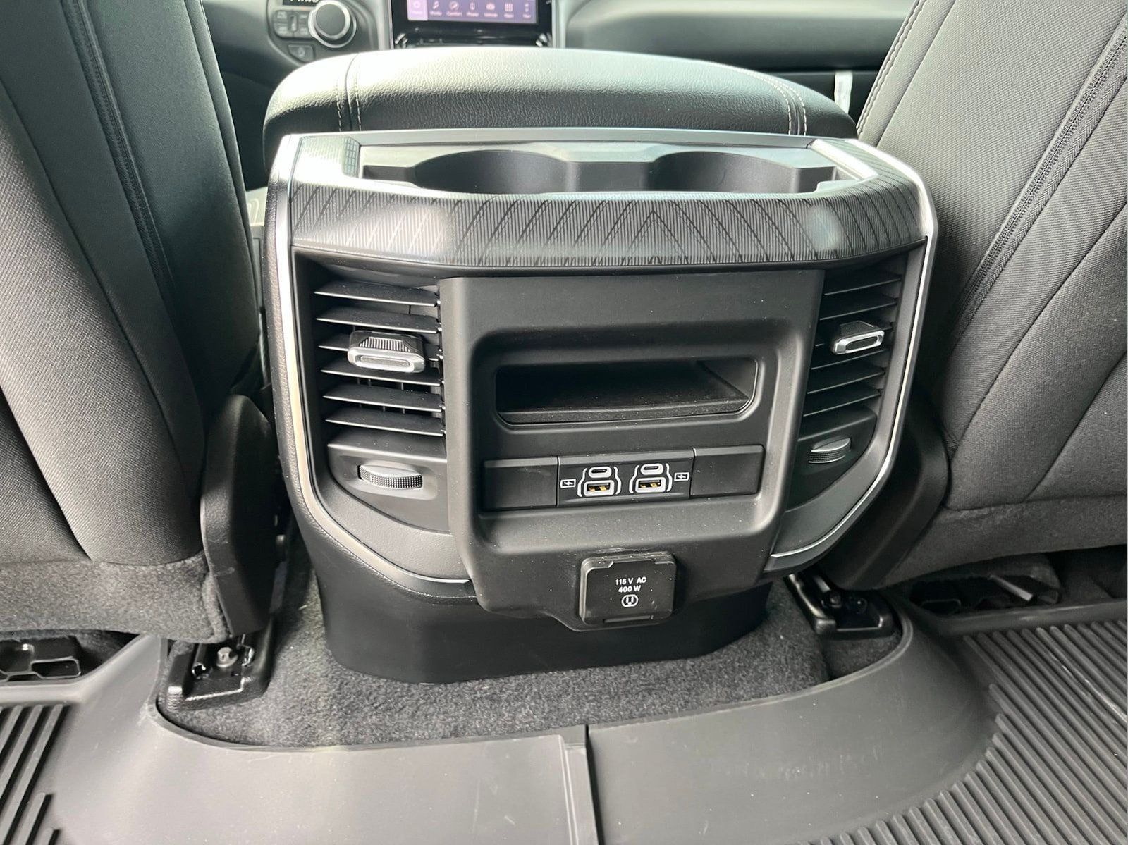 Used 2025 RAM 1500 Big Horn AWD/4WD image 31