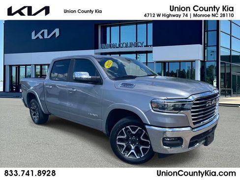 Used 2025 RAM 1500 Laramie AWD/4WD image 1
