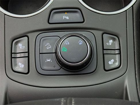 Used 2022 GMC Terrain SLT w/ Tech Package AWD/4WD image 24