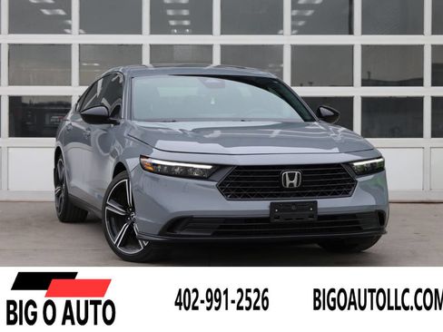 Used 2023 Honda Accord Sport image 1