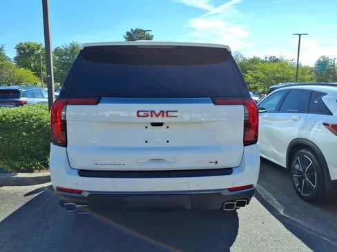 Used 2026 GMC Yukon AT4 w/ AT4 Premium Plus Package AWD/4WD image 7
