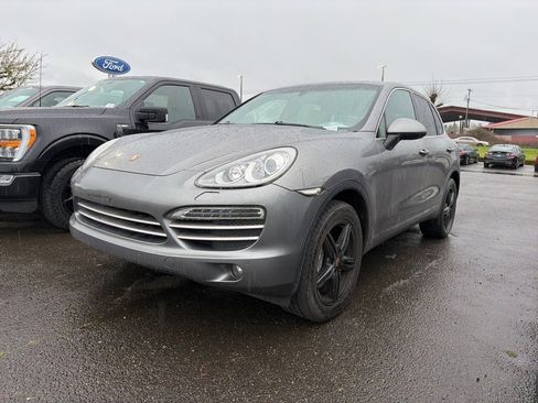 Used 2014 Porsche Cayenne image 1