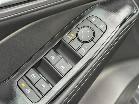 New 2026 Nissan Rogue SV image 10