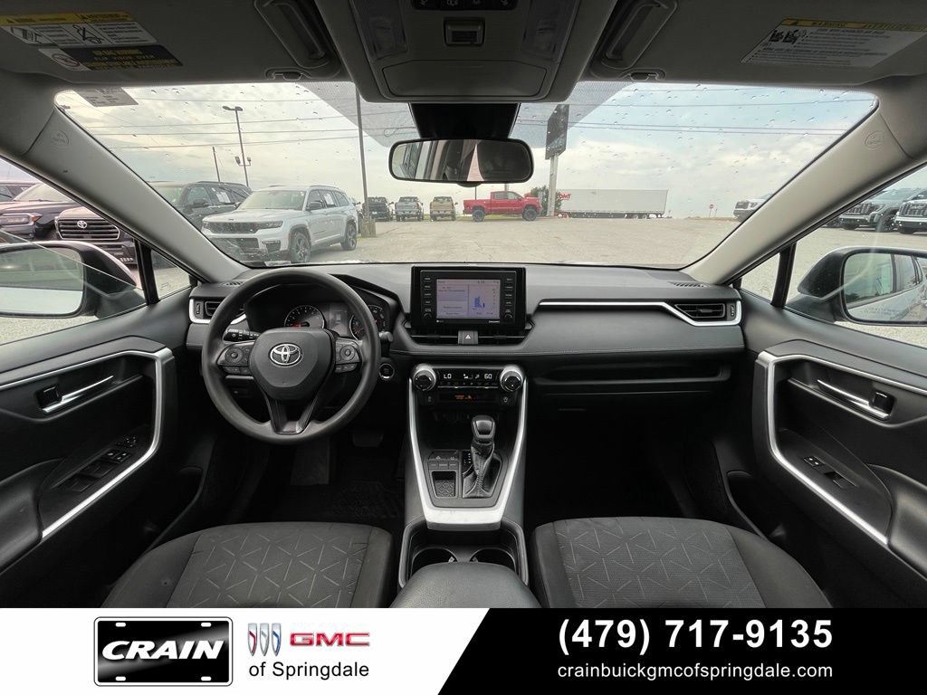 Used 2020 Toyota RAV4 XLE FWD image 27