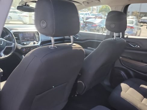 Used 2023 GMC Acadia SLE w/ Driver Convenience Package image 14