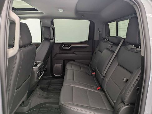 Used 2025 GMC Sierra 1500 Denali w/ Technology Package AWD/4WD image 22