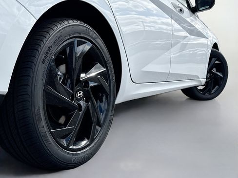 New 2026 Hyundai Elantra Sport FWD image 13