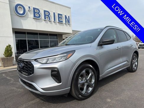 Used 2023 Ford Escape ST-Line w/ Tech Pack #1 FWD image 1