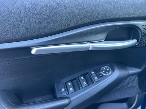 New 2026 Kia Seltos LX FWD image 11