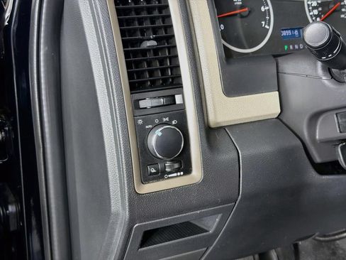 Used 2012 RAM 1500 ST RWD image 20