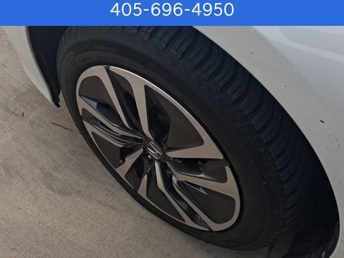 Used 2020 Honda Accord Touring image 15